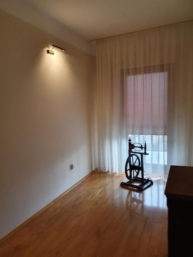 Vila De La Lugas Oradea Luaran gambar